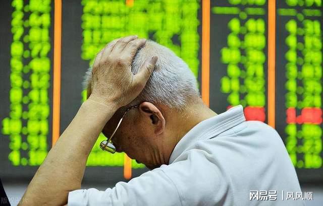 拒绝皇马邀约！24岁格瓦迪奥尔续约曼城，留守至2031年！